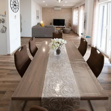 Apartment Rubinic *